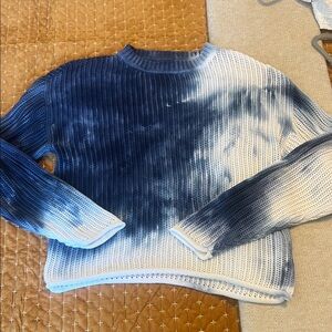 Blue Ombre Knit Sweater - mnml